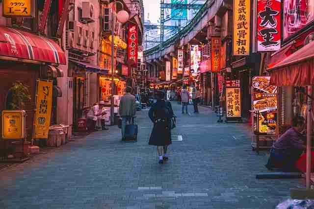 探花精选热度飙升系列｜用户喜好趋势登上人气榜首